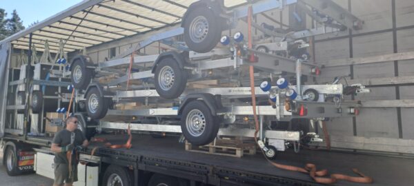 Böckmann Trailer für Boote, 1800kg, gebremst, 100km/h